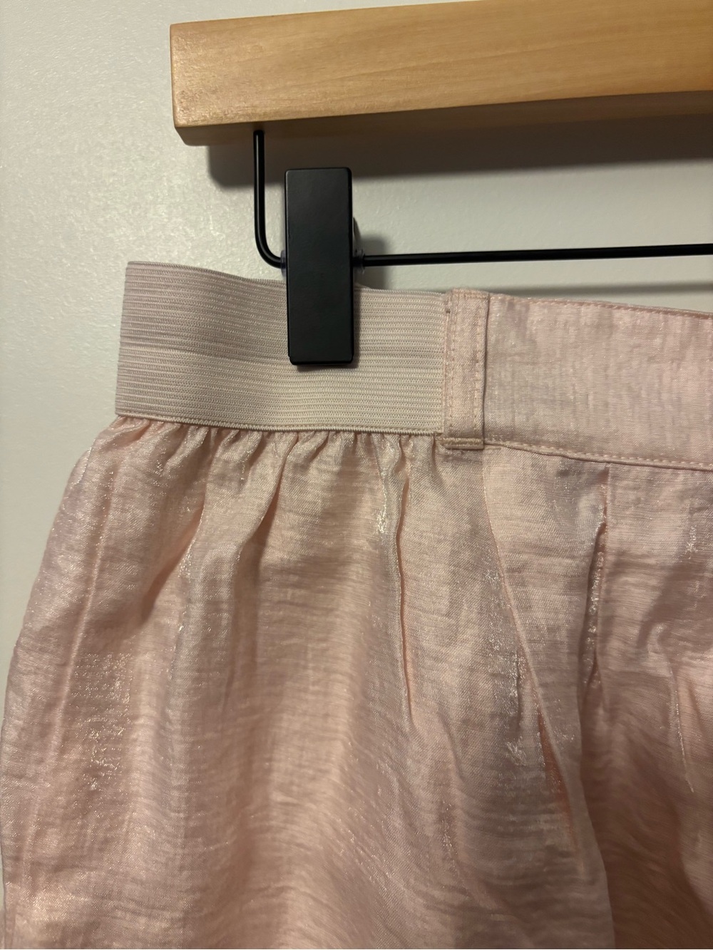 Club Monaco Women’s Pale Pink Pleated Shorts size 10 - Picture 3 of 6